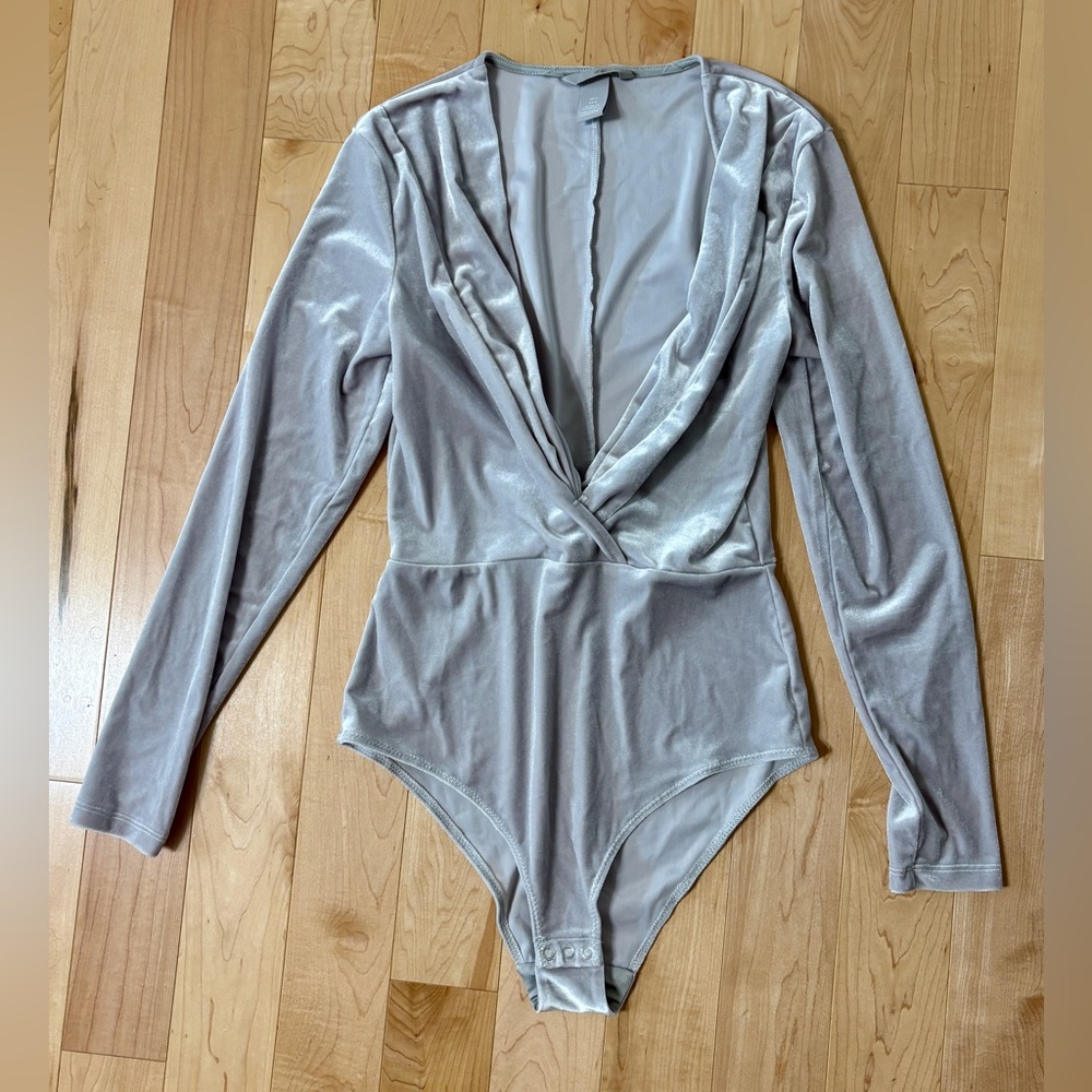 H&M Silver Long Sleeve Bodysuit